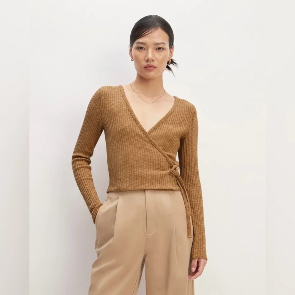 Everlane Organic Cotton The Cozy Rib Wrap Top Cappuccino Size Large - Picture 5 of 8